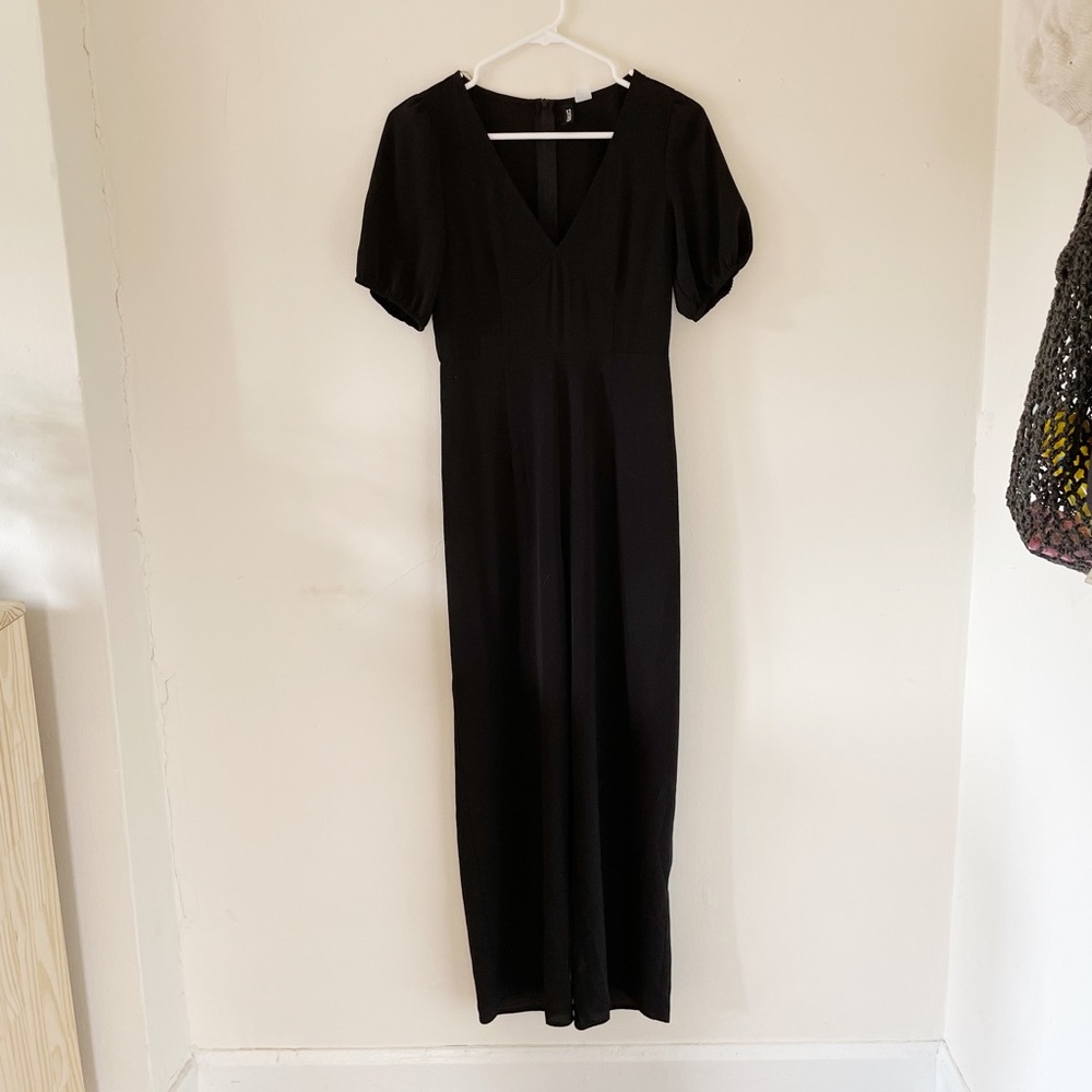 Black V Neck Jumper with Puff Sleeves